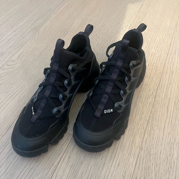 Dior D-Connect Sneaker - Picture 1 of 10